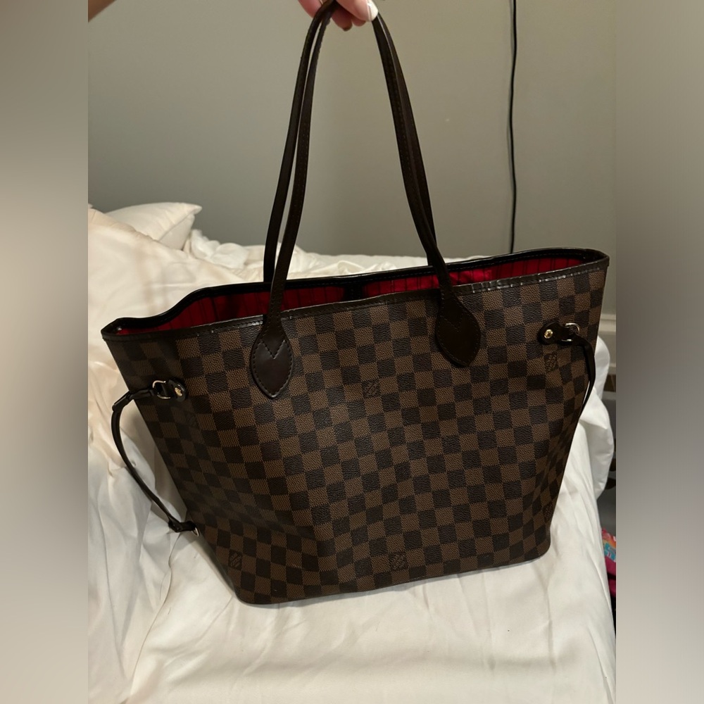 Louis Vuitton Never full bag